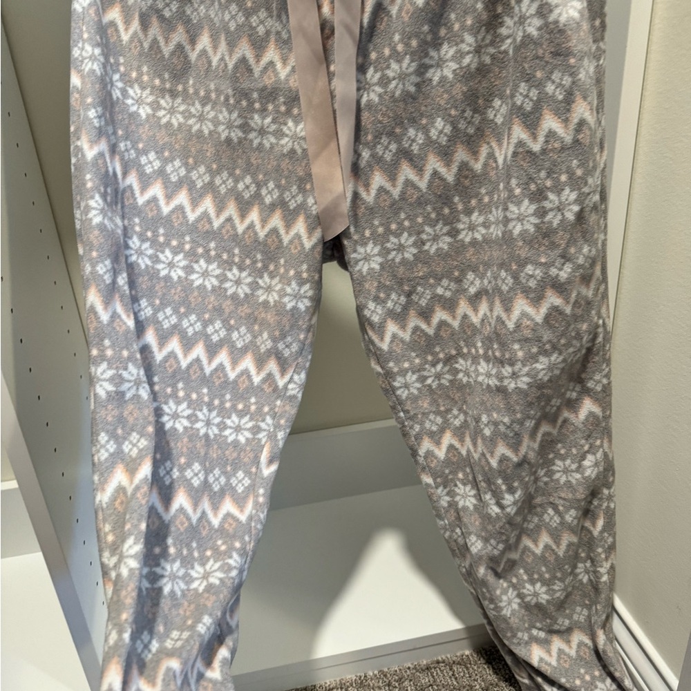 Cozy Snowflake Pattern Pajama Pants